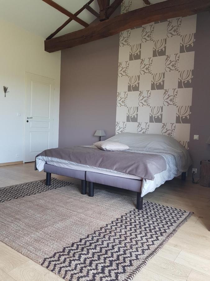 Le Domaine De Bellevue Bed and Breakfast Tanzac Exteriör bild